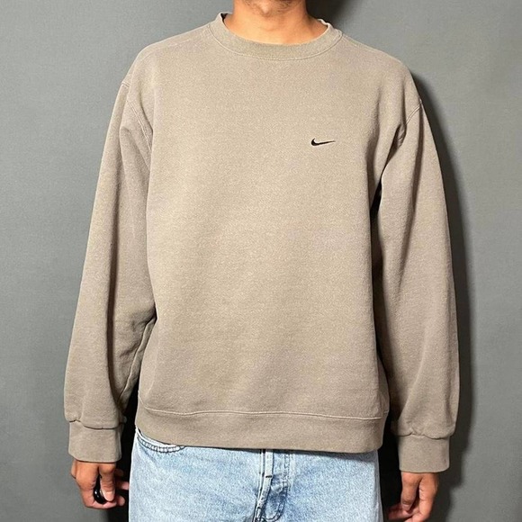 Vintage nike swoosh sweatshirt size large usa tan